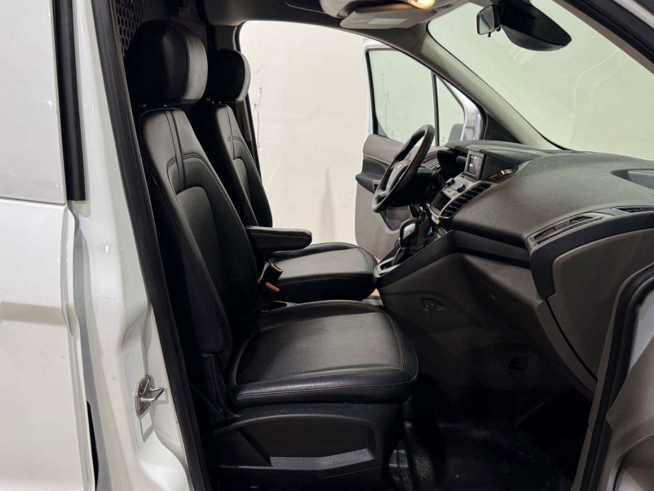 Used 2019 Ford Transit Connect XL image 13