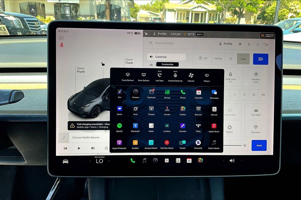 Used 2022 Tesla Model Y Long Range image 14