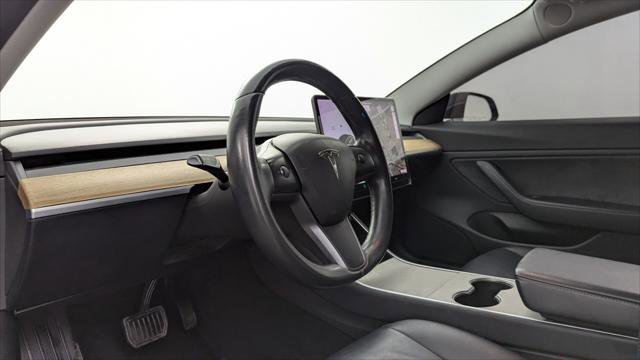 Used 2018 Tesla Model 3 Long Range RWD image 22