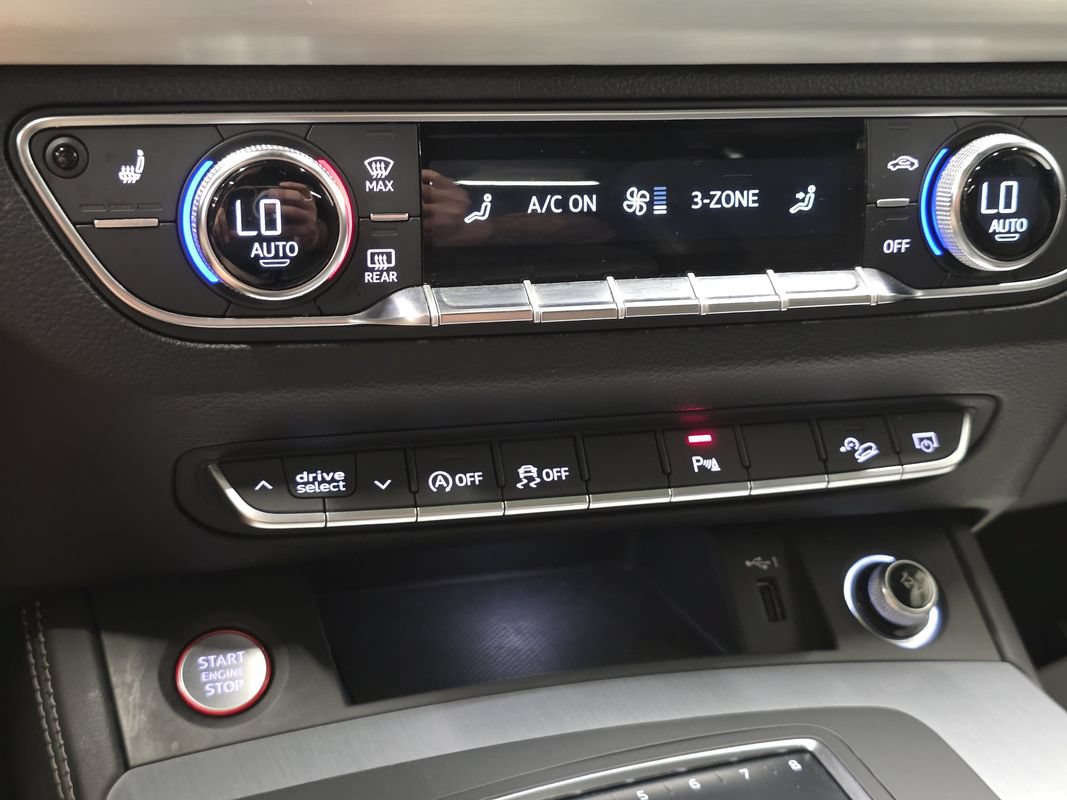 Used 2019 Audi SQ5 Premium Plus AWD/4WD image 39