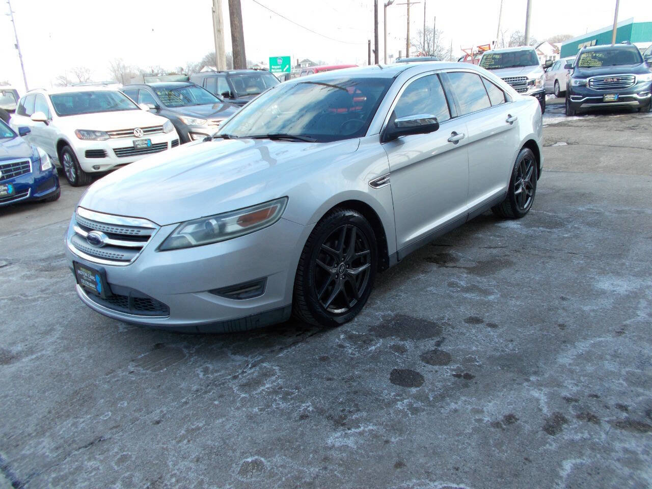 Used 2010 Ford Taurus Limited image 6