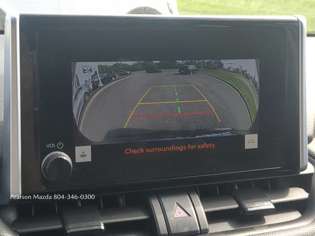 Used 2025 Toyota RAV4 XLE AWD/4WD image 20