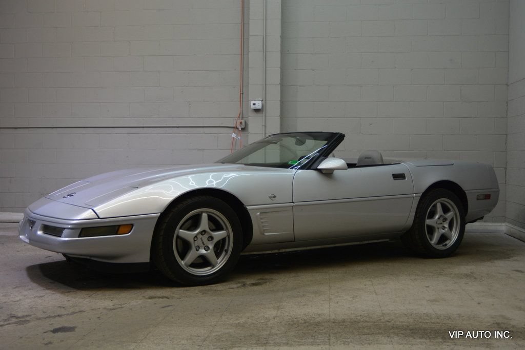 Used 1996 Chevrolet Corvette Convertible RWD image 19