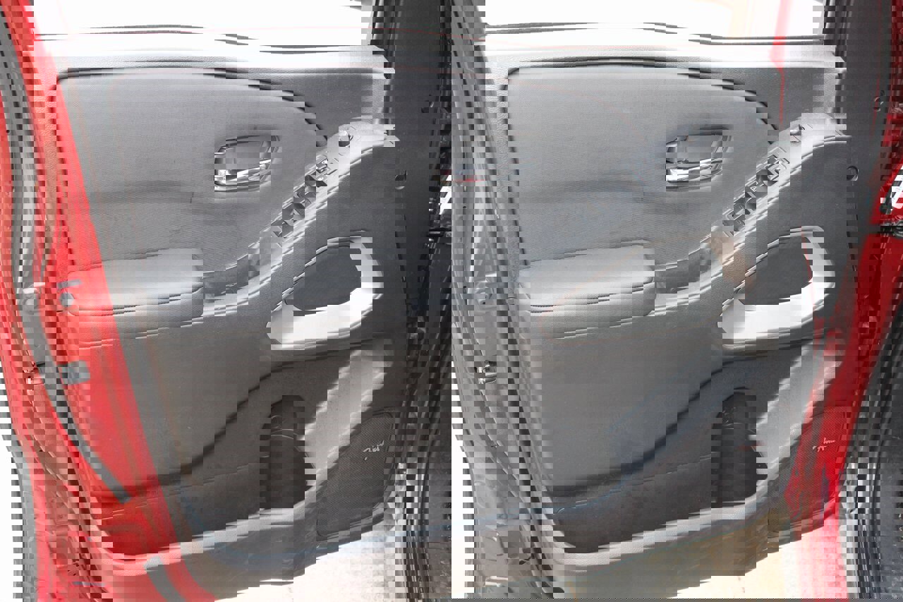 Used 2023 Nissan Frontier SV w/ SV Convenience Package image 19