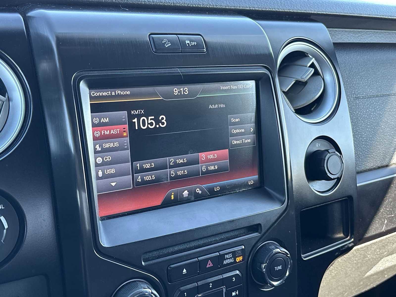 Used 2014 Ford F150 FX4 w/ Equipment Group 402A Luxury AWD/4WD image 28