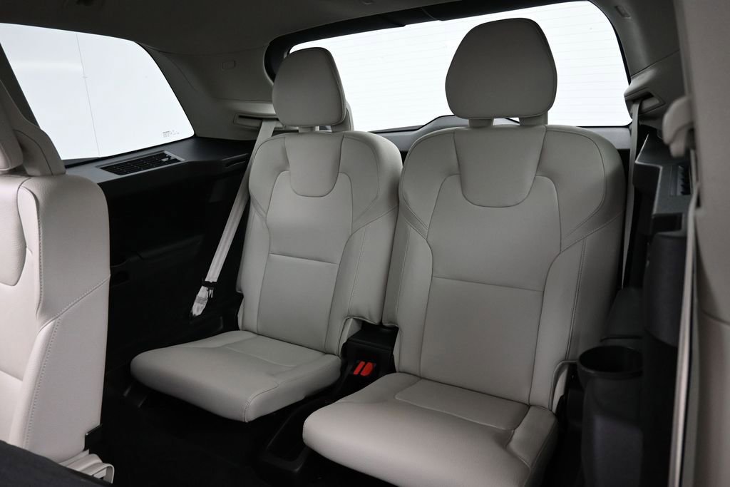 Used 2022 Volvo XC90 T8 Inscription Expression w/ Advanced Package AWD/4WD image 27