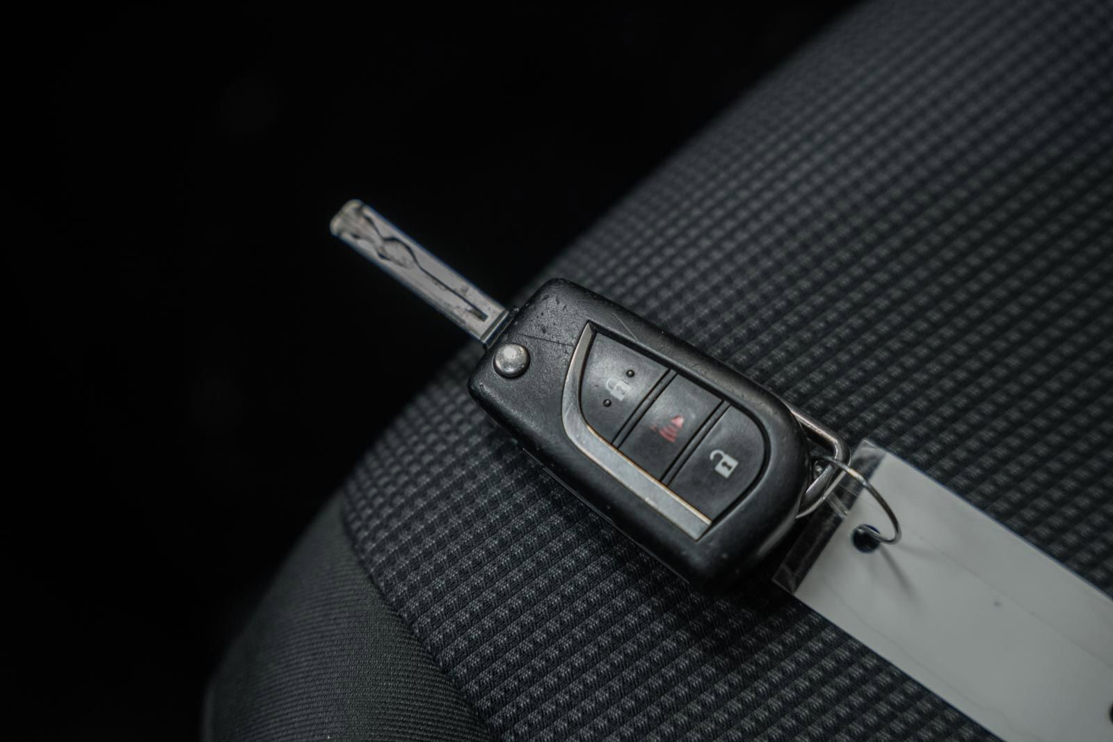 Used 2021 Toyota RAV4 LE image 46