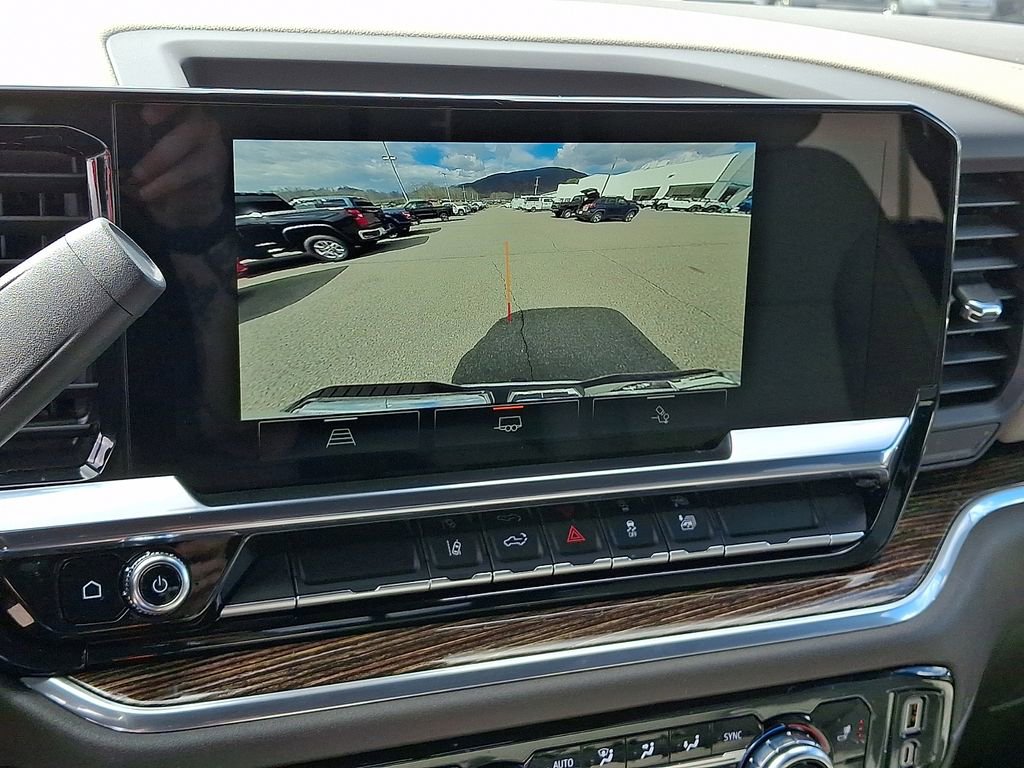 Used 2026 GMC Sierra 2500 SLE w/ Preferred Package image 18