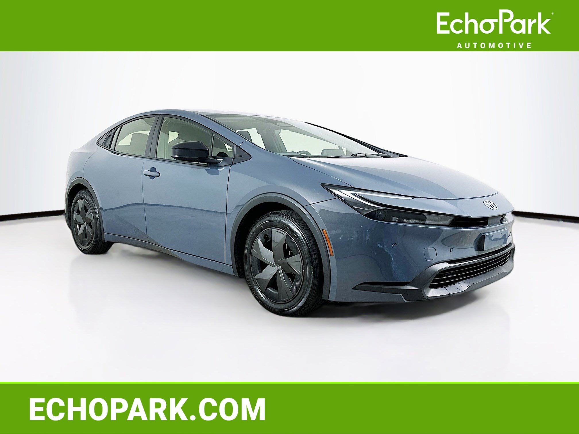 Used 2024 Toyota Prius LE video 1