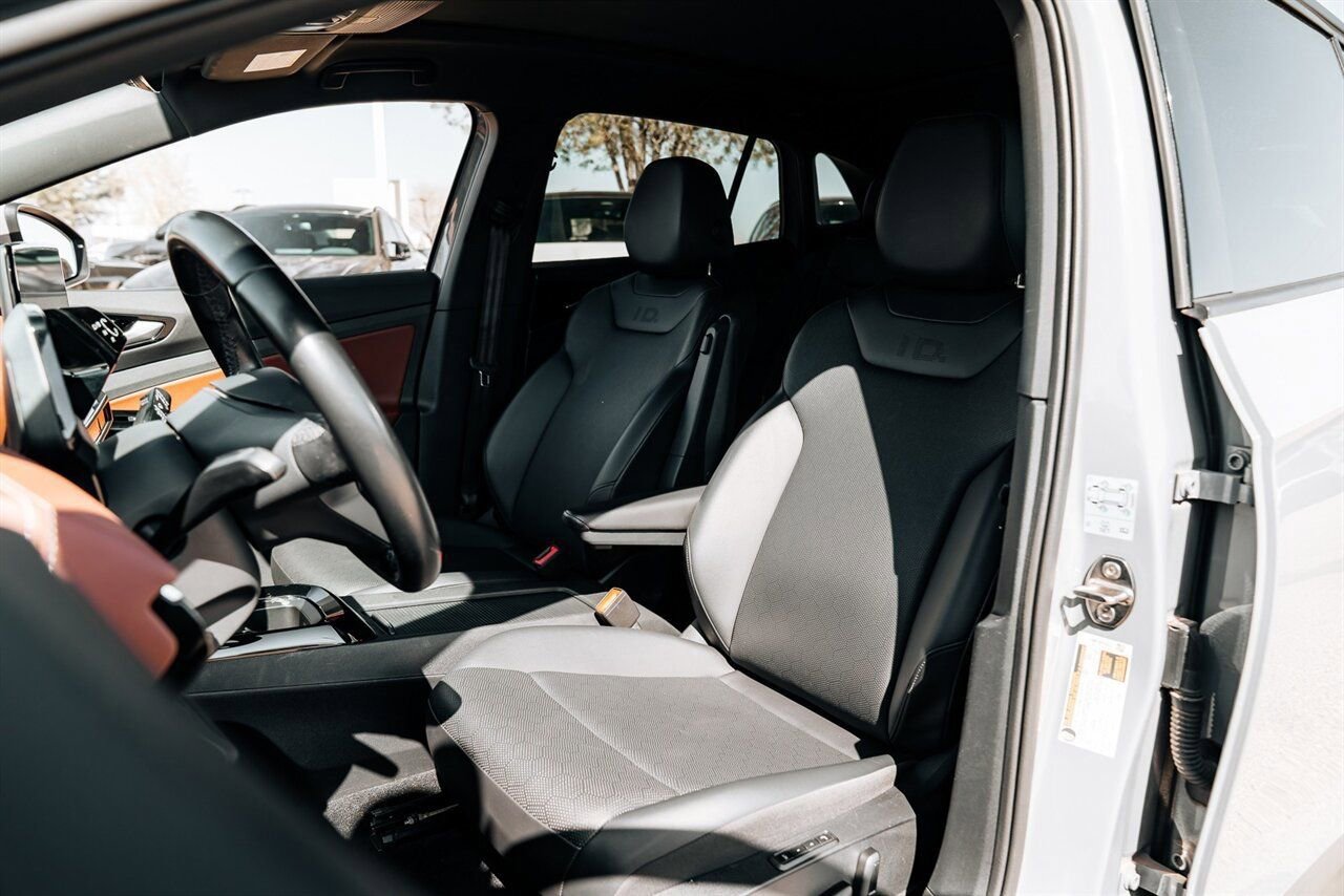 Used 2021 Volkswagen ID.4 Pro S w/ ID.4 Protection Package image 21