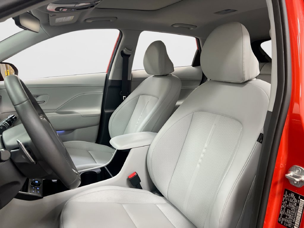 Used 2025 Hyundai Kona Limited FWD image 20