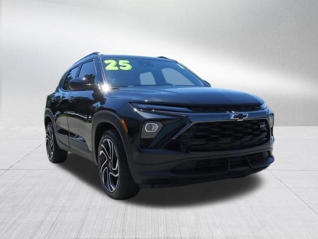 Used 2025 Chevrolet TrailBlazer RS w/ Convenience Package FWD image 9