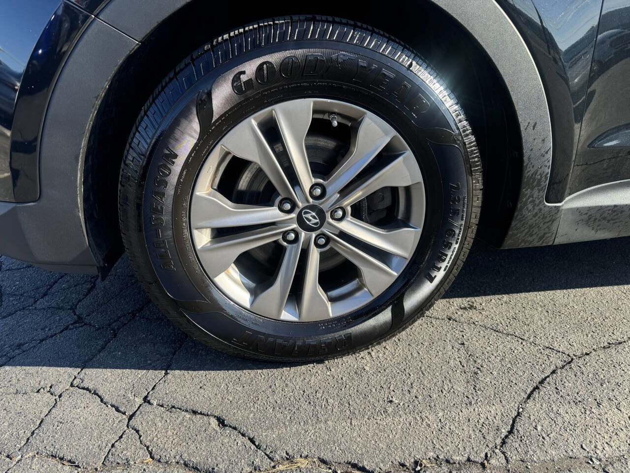 Used 2016 Hyundai Santa Fe Sport AWD/4WD image 33