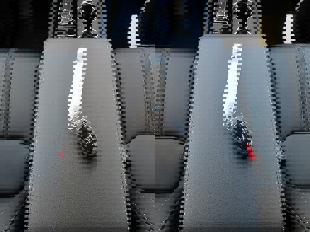 New 2025 Honda Pilot Touring image 26