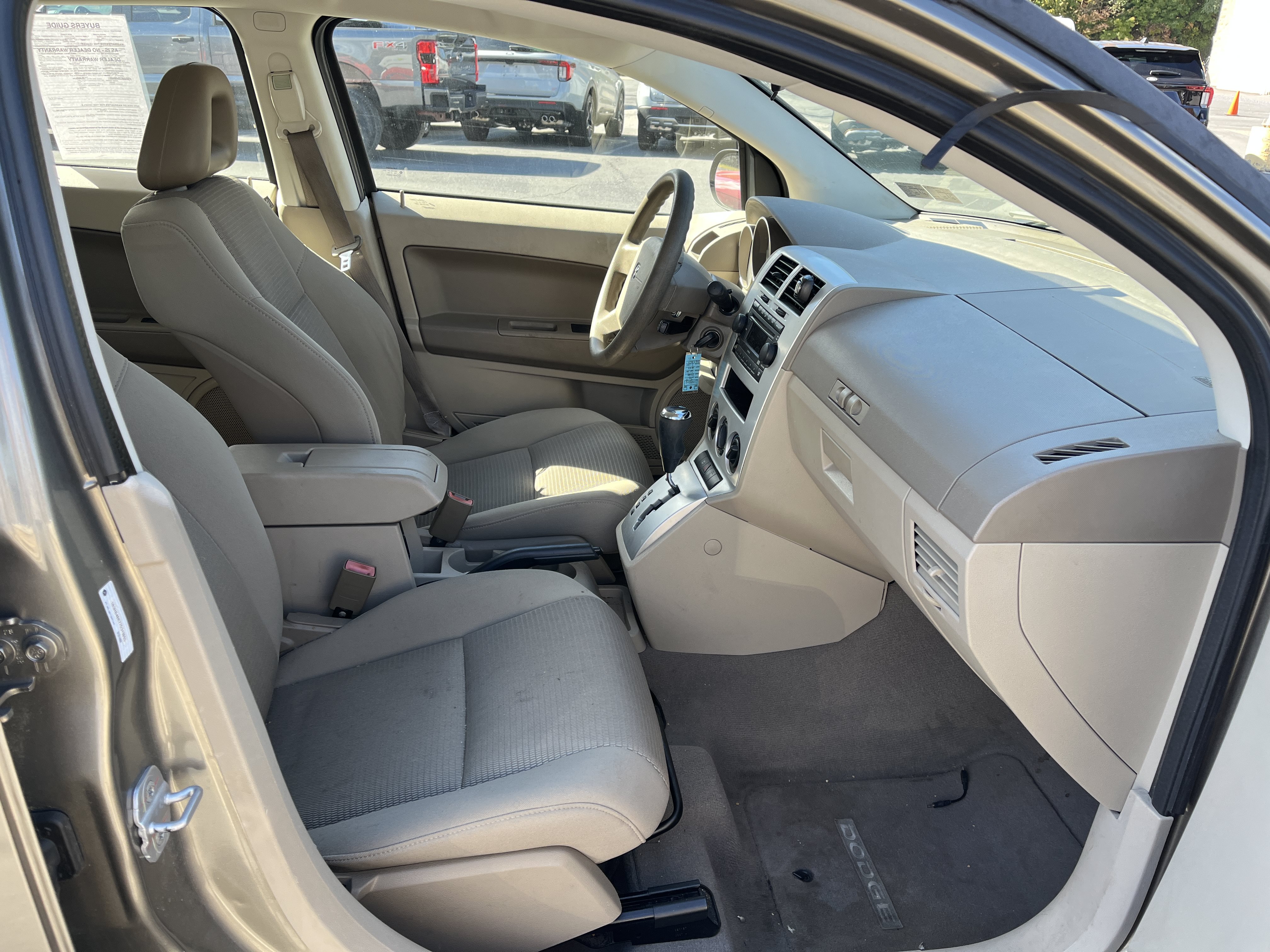 Used 2007 Dodge Caliber SXT FWD image 6