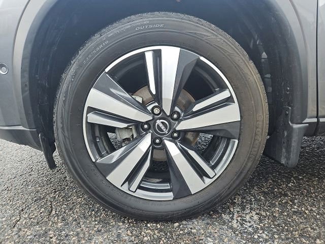Certified 2023 Nissan Rogue Platinum w/ Platinum Premium Package AWD/4WD image 3