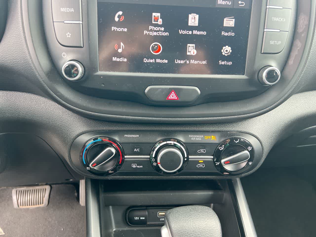 Used 2024 Kia Soul LX w/ Option Group 015 FWD image 19