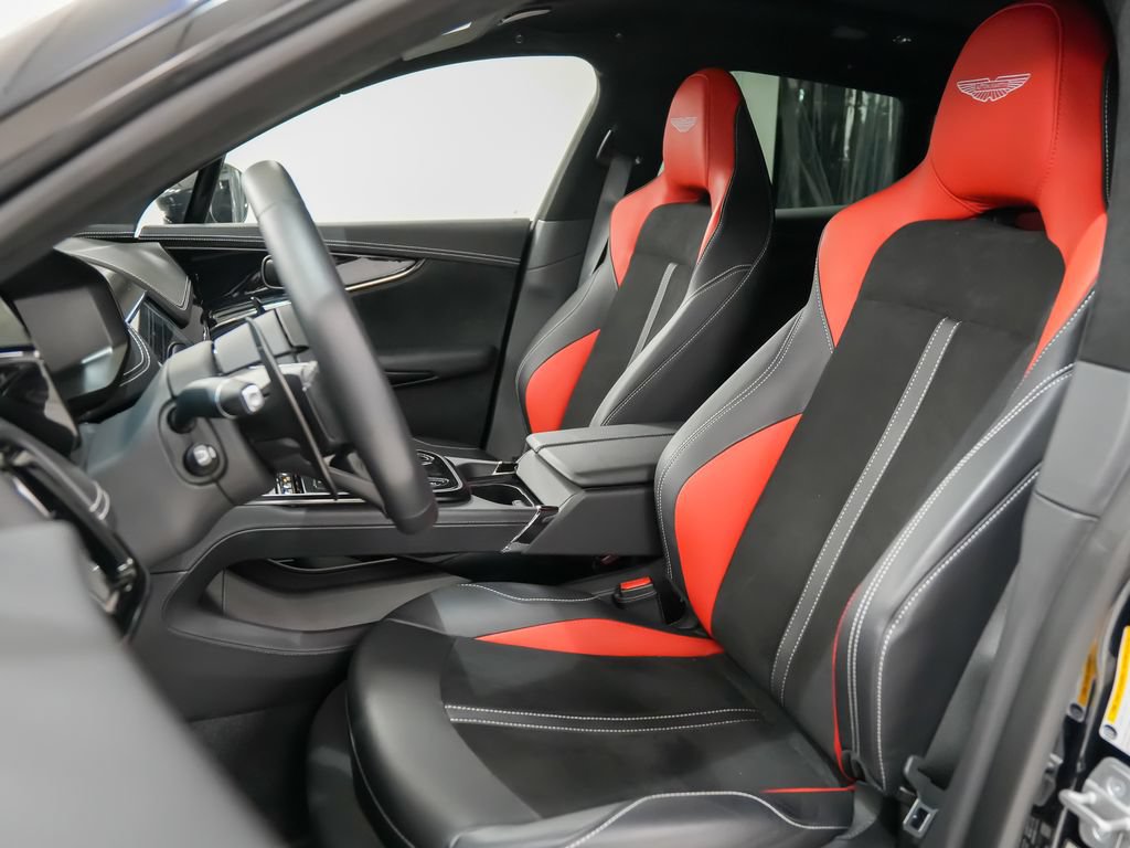 Used 2025 Aston Martin DBX 707 AWD/4WD image 5