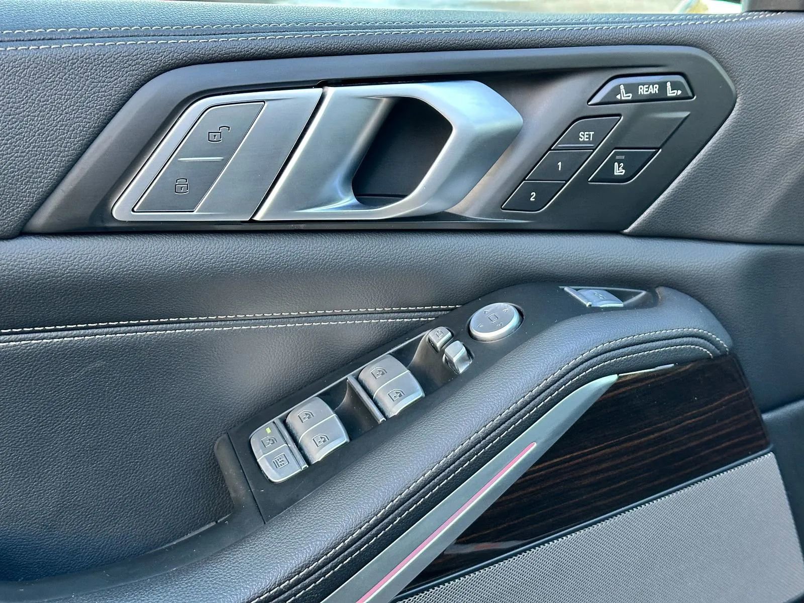 Used 2019 BMW X7 xDrive40i w/ Premium Package image 13