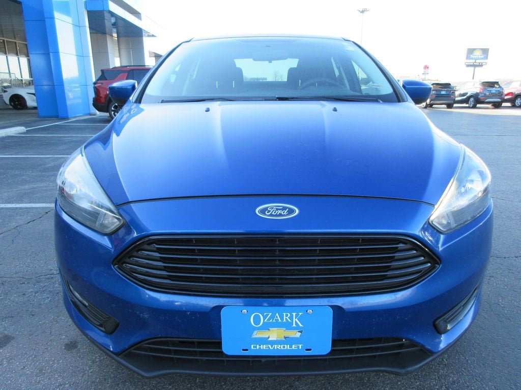 Used 2018 Ford Focus SE w/ SE Appearance Package image 8