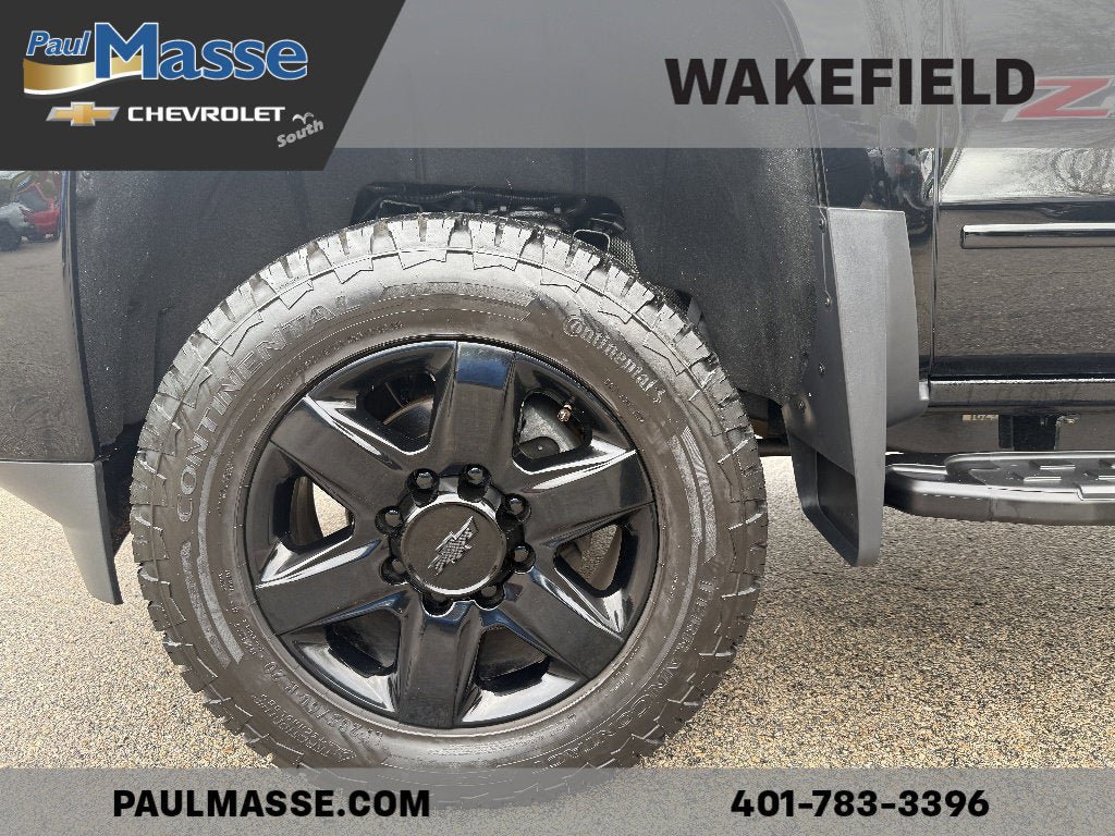 Used 2018 Chevrolet Silverado 2500 LT w/ Midnight Edition AWD/4WD image 17