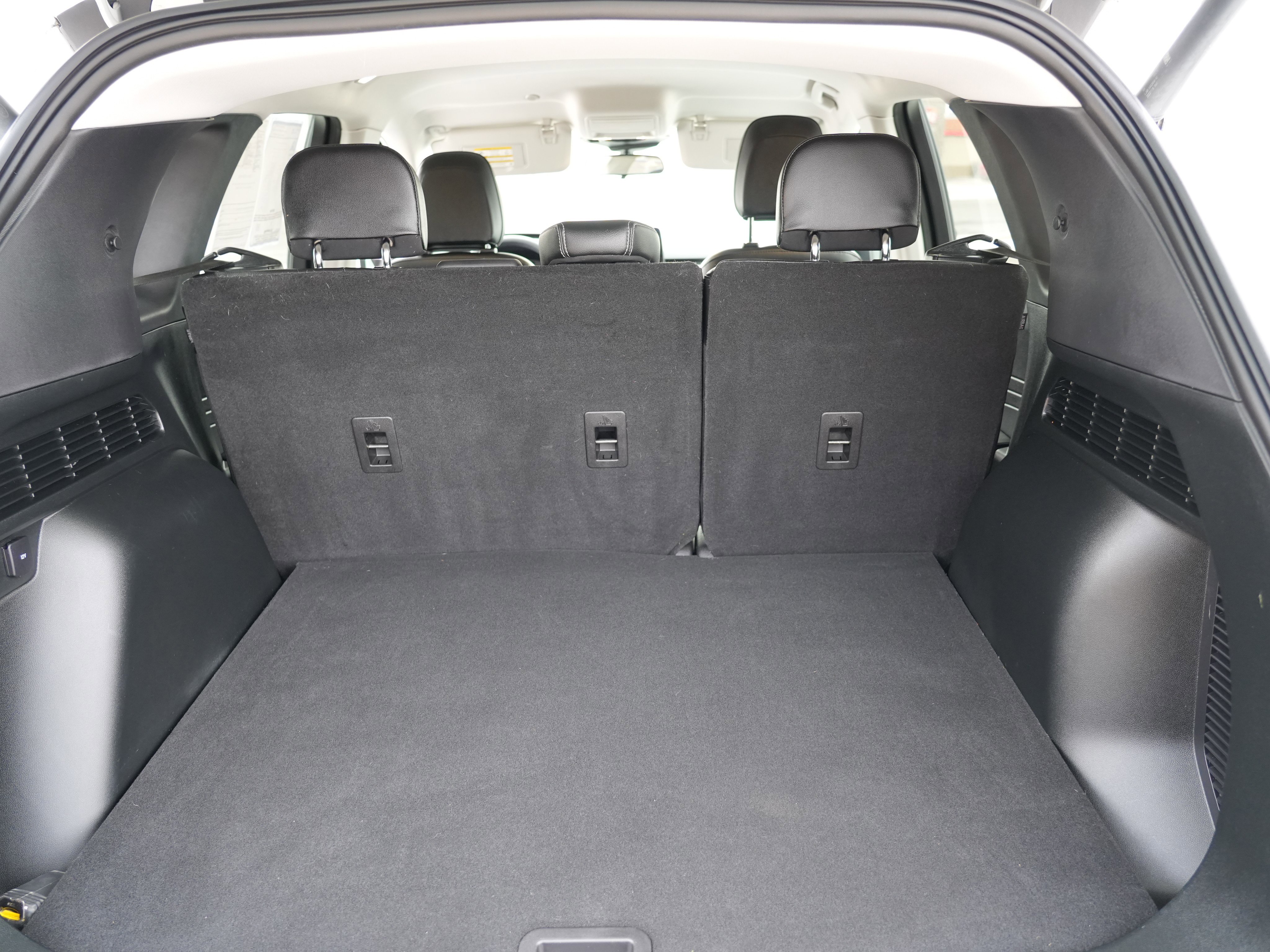 Used 2022 Ford Escape SEL image 26