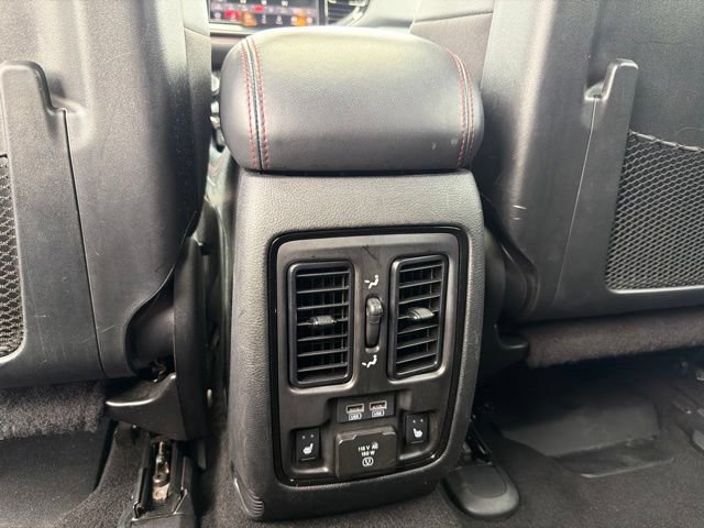 Used 2024 Dodge Durango GT RWD image 31