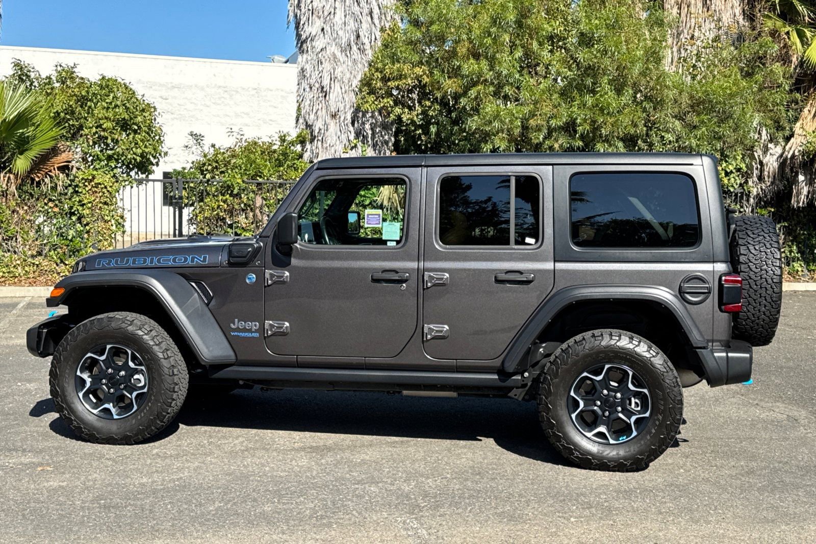 Used 2022 Jeep Wrangler Unlimited Rubicon 4xe w/ Safety Group image 6