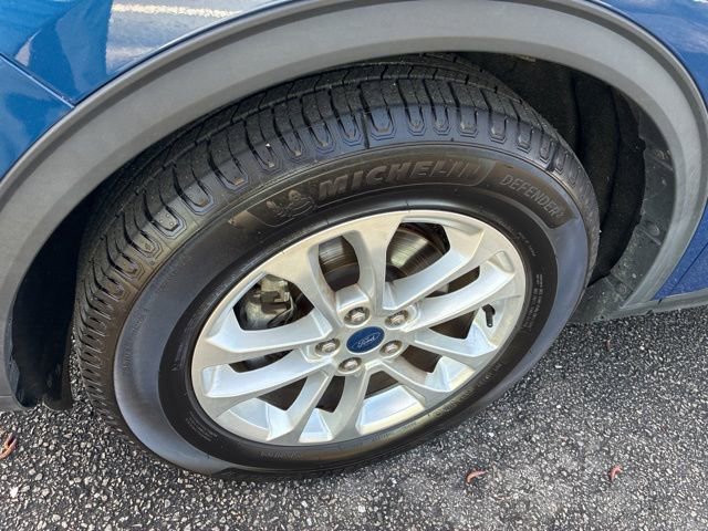 Used 2022 Ford Escape SE image 11