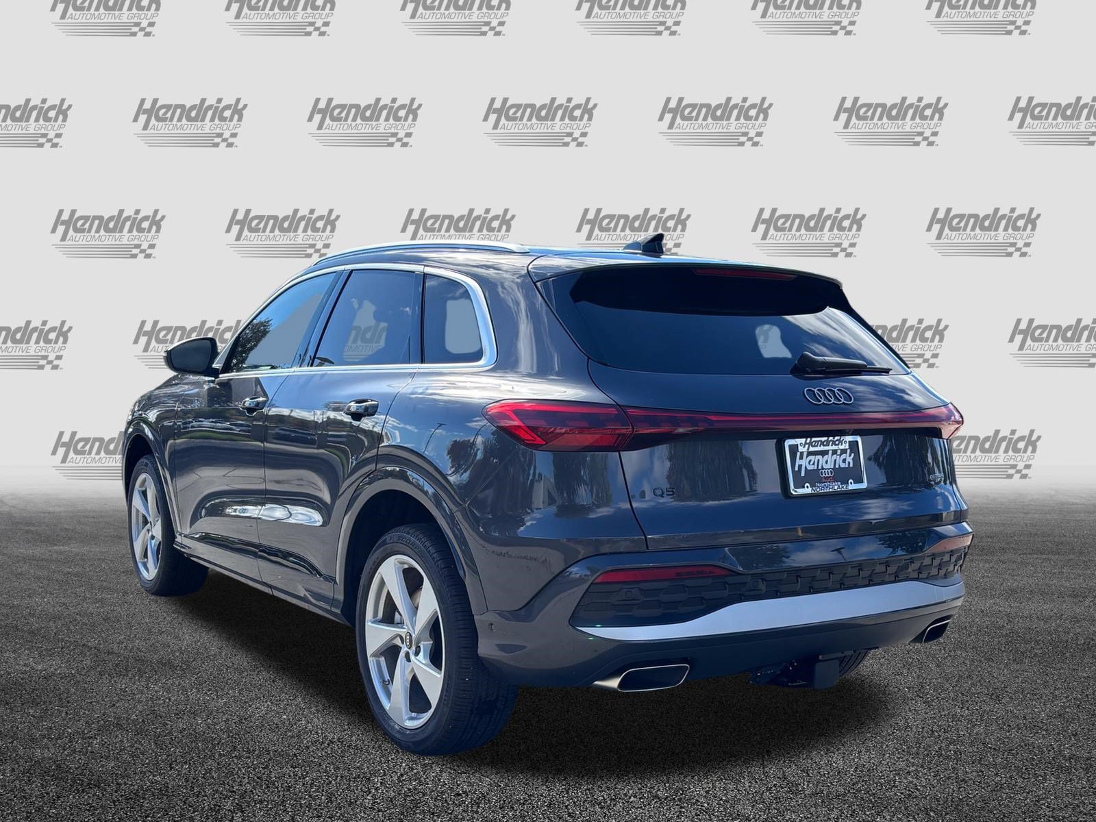 Used 2025 Audi Q5 Premium AWD/4WD image 8