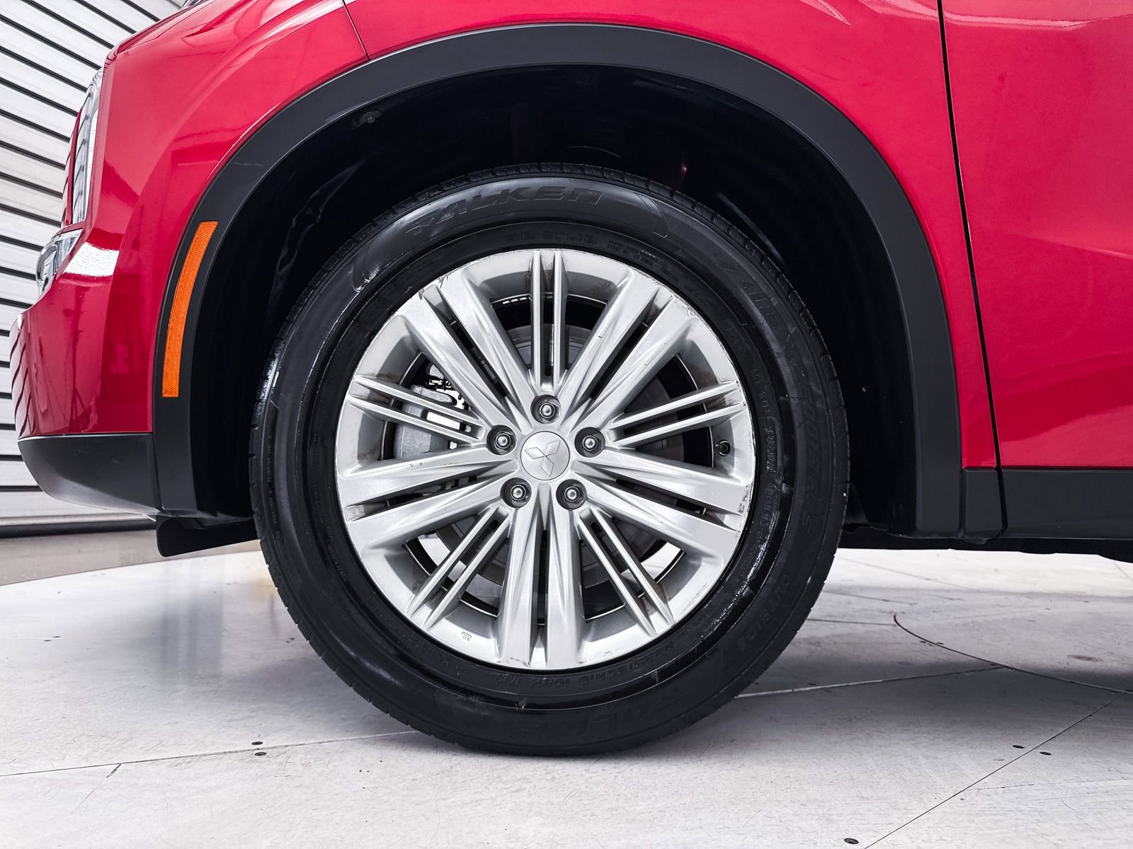 Used 2024 Mitsubishi Outlander ES image 14