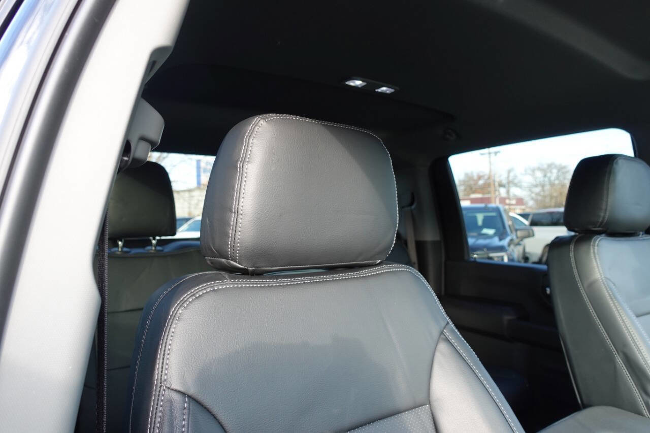 Used 2025 Chevrolet Silverado 2500 Custom w/ Custom Value Package image 30