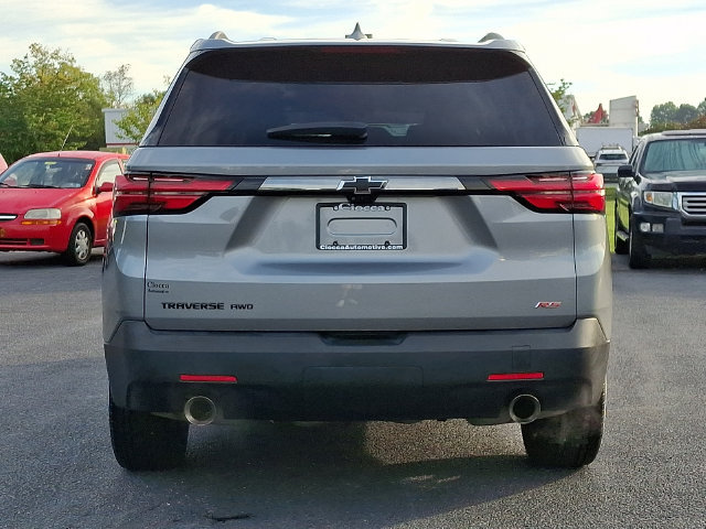 Used 2023 Chevrolet Traverse RS w/ LPO, Cargo Package AWD/4WD image 8