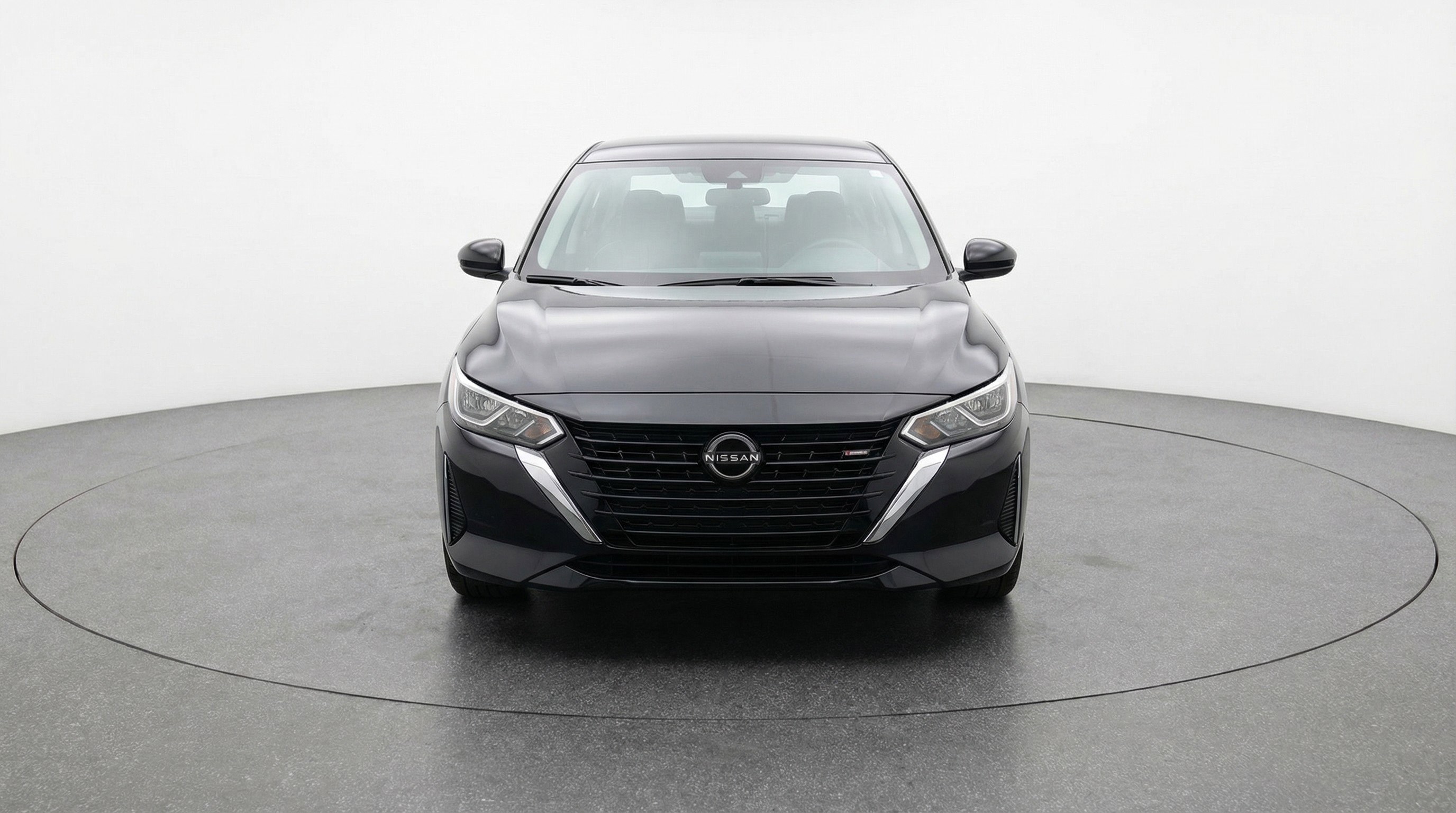 Used 2025 Nissan Sentra SV image 2