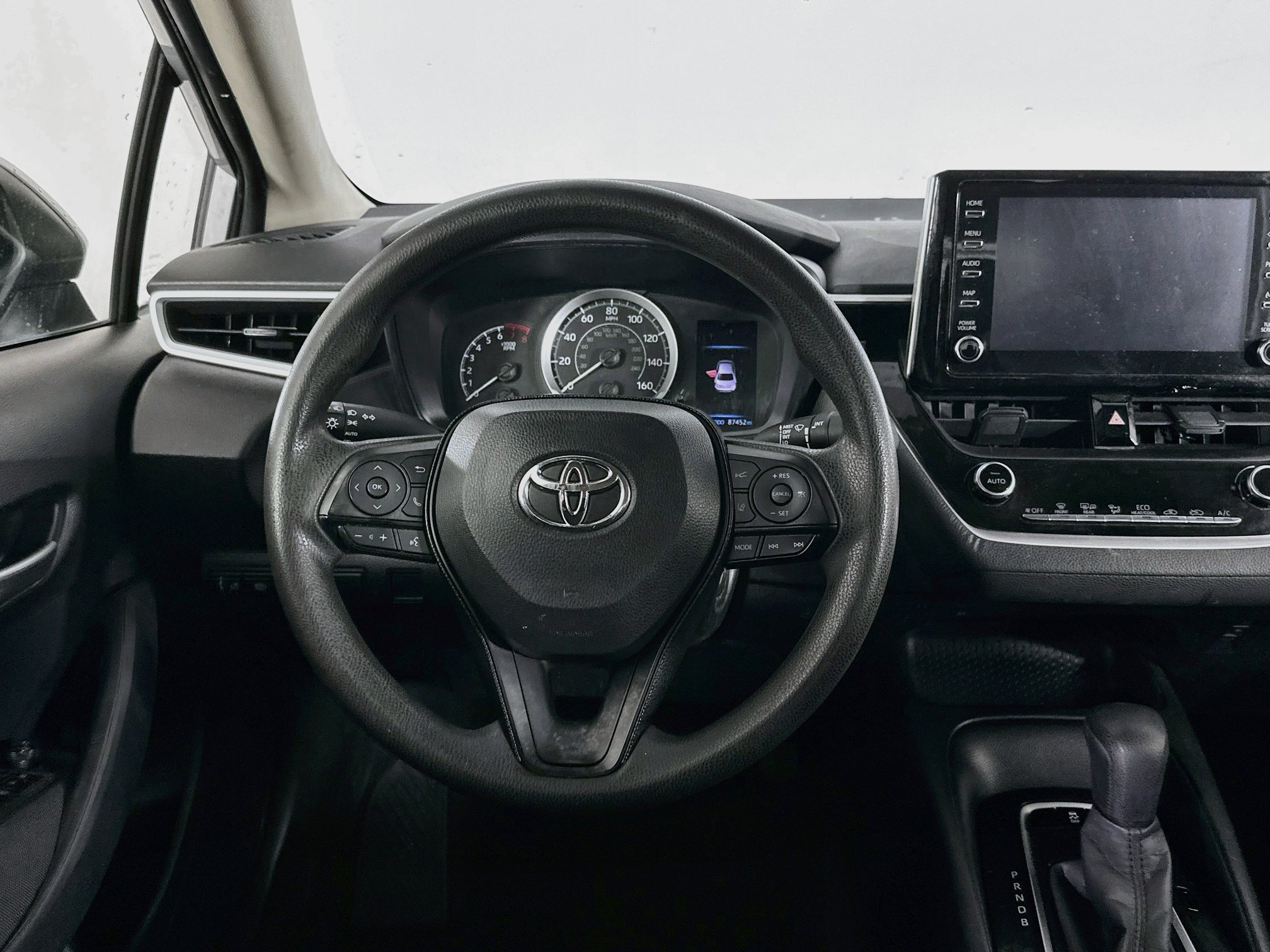 Used 2020 Toyota Corolla LE FWD image 17