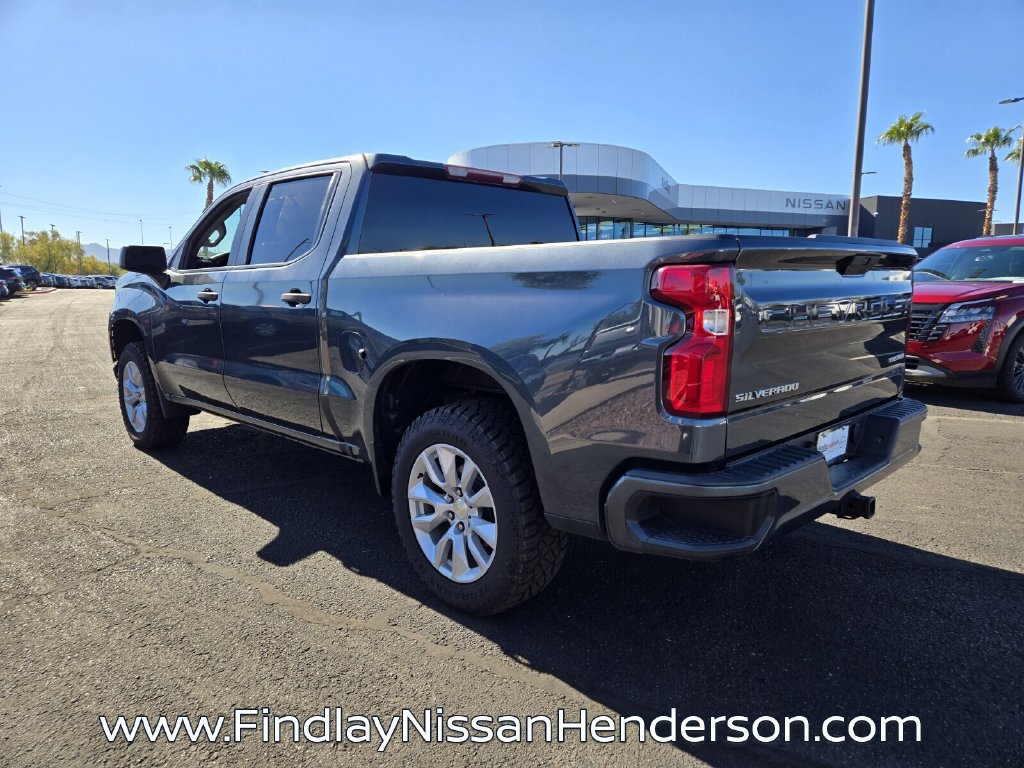 Used 2020 Chevrolet Silverado 1500 Custom w/ Custom Value Package RWD image 4