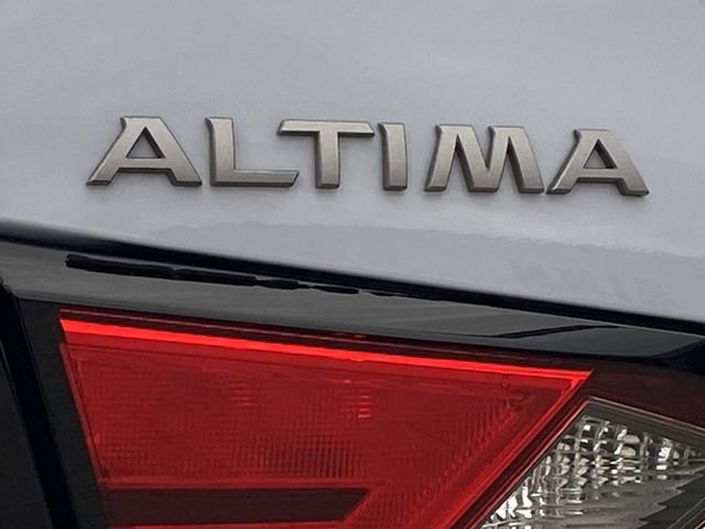 Used 2024 Nissan Altima 2.5 SR image 32