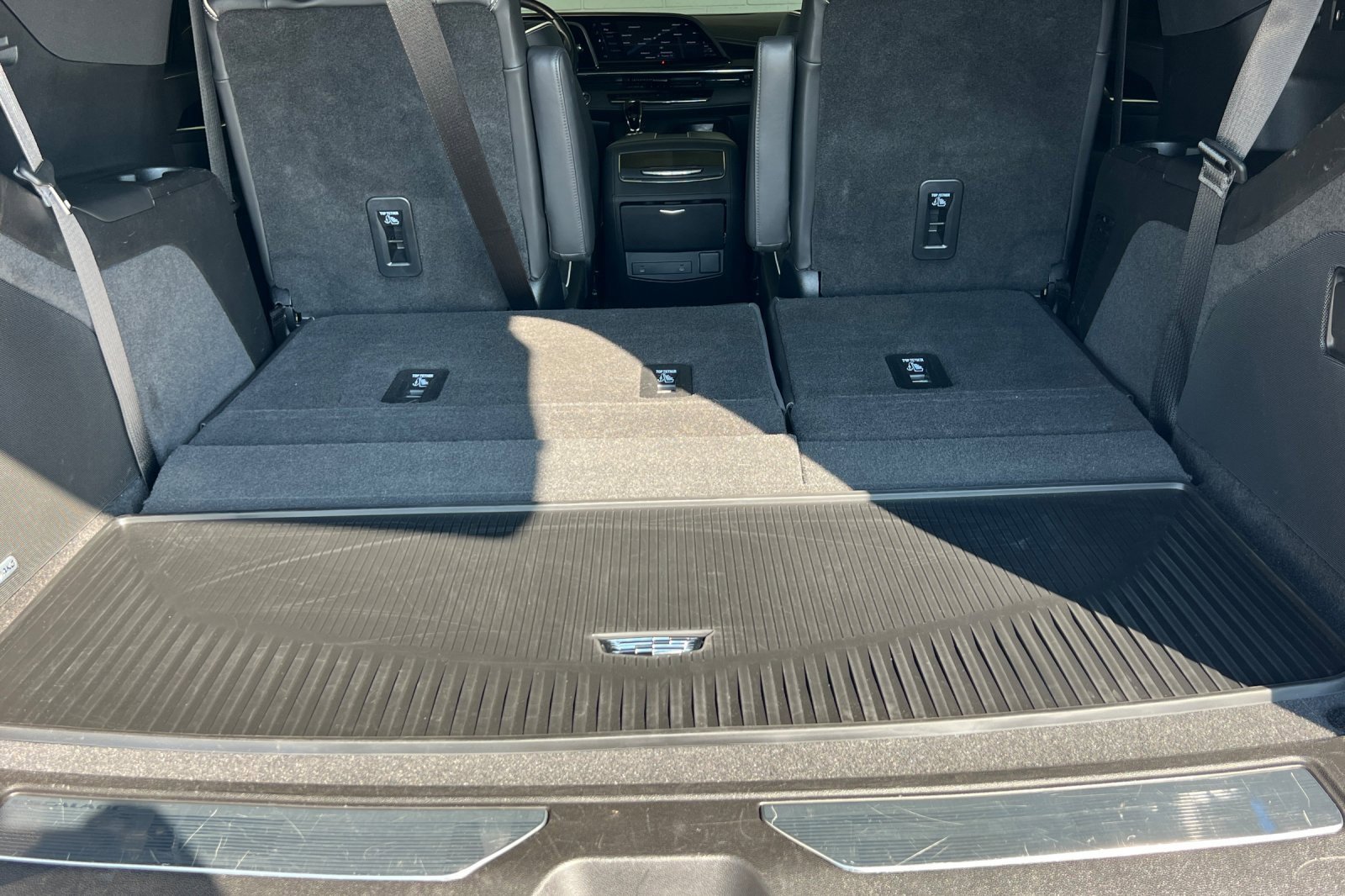 Used 2021 Cadillac Escalade Sport w/ Driver Assist Tech Package image 18