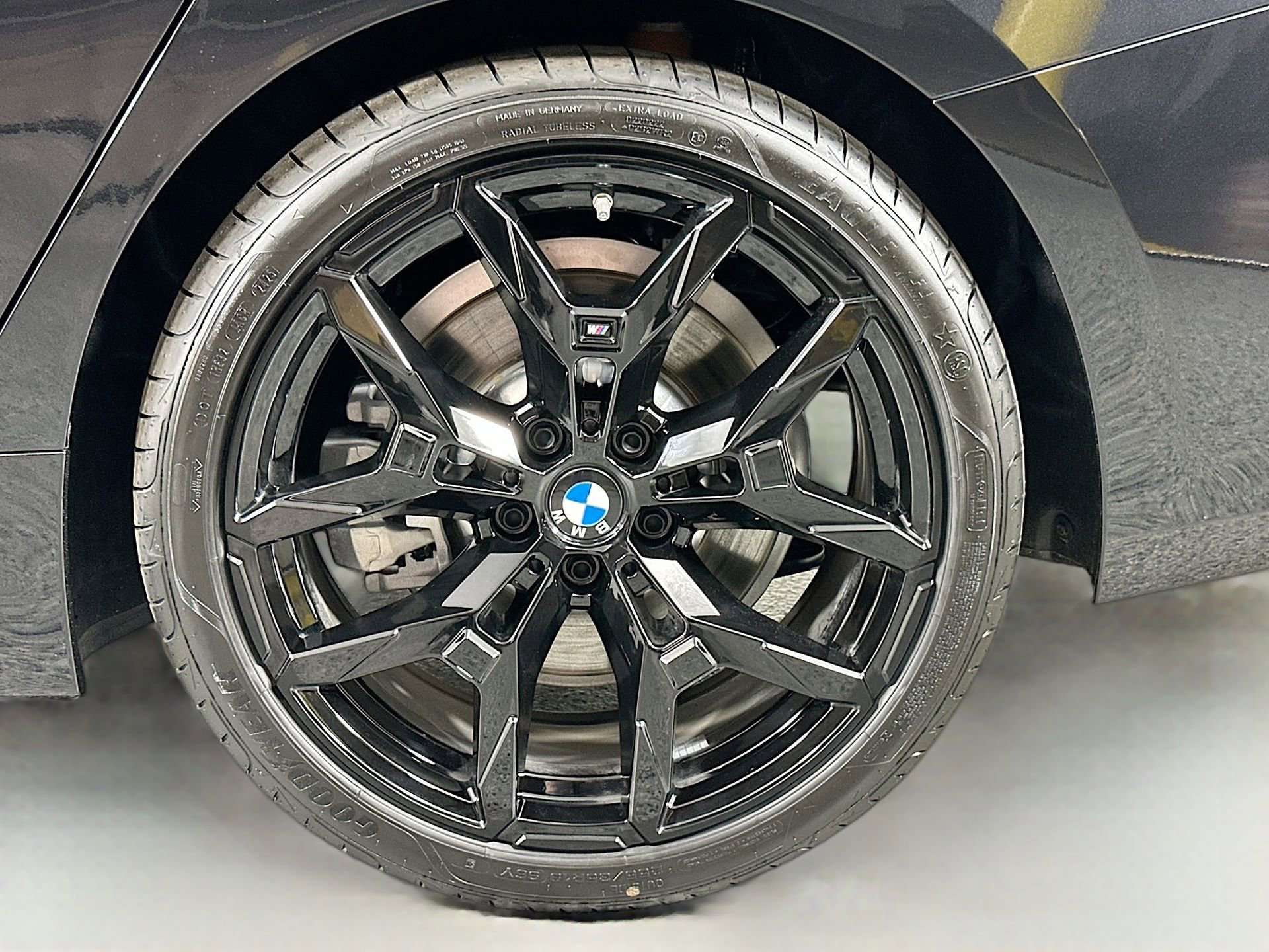 New 2026 BMW 330i xDrive Sedan w/ M Sport Package image 31