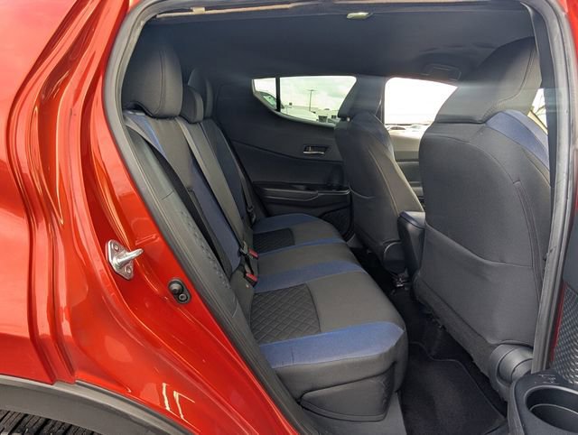 Used 2020 Toyota C-HR XLE FWD image 15