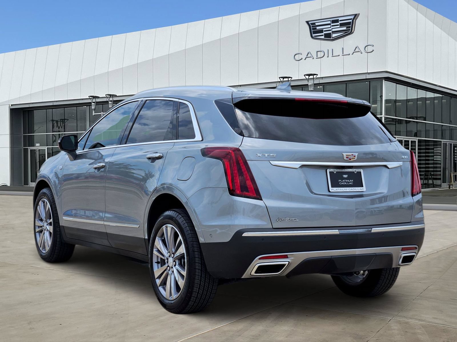 New 2026 Cadillac XT5 Premium Luxury w/ Driver Assist Package FWD image 4