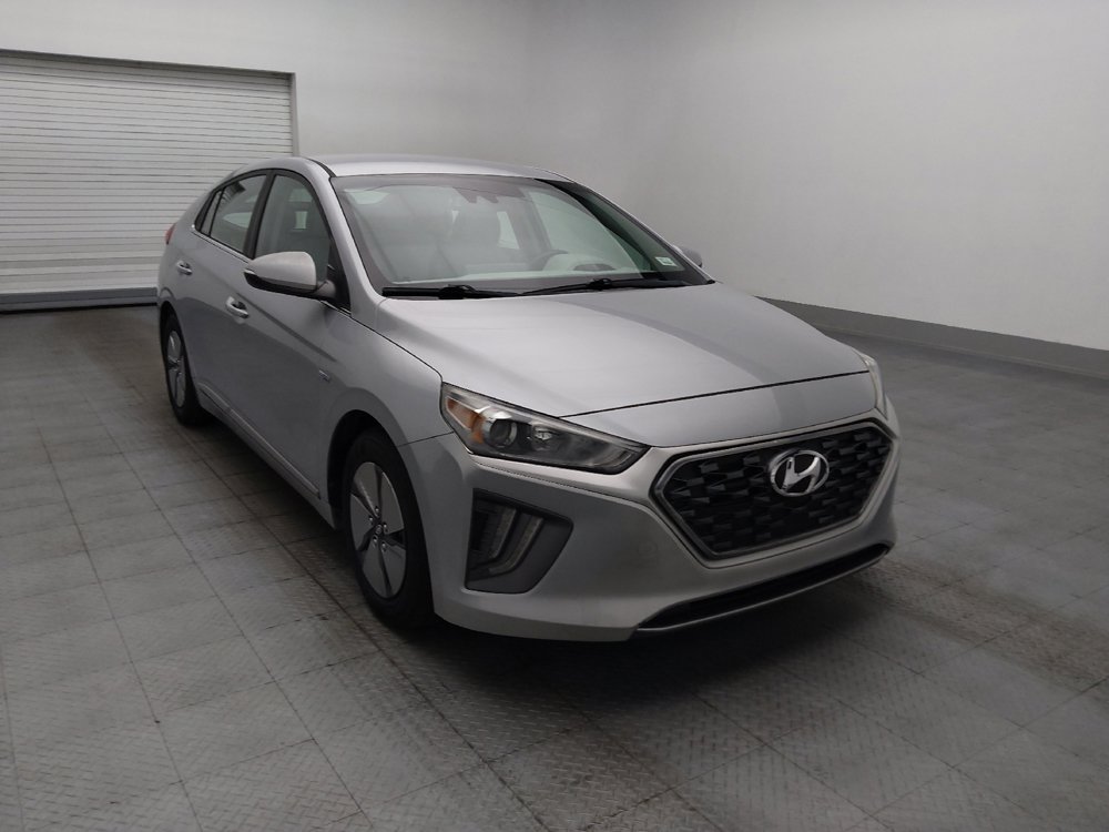 Used 2020 Hyundai Ioniq SE FWD image 13