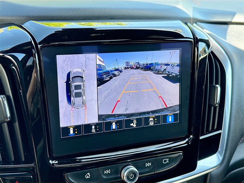 Used 2022 Chevrolet Traverse RS image 14