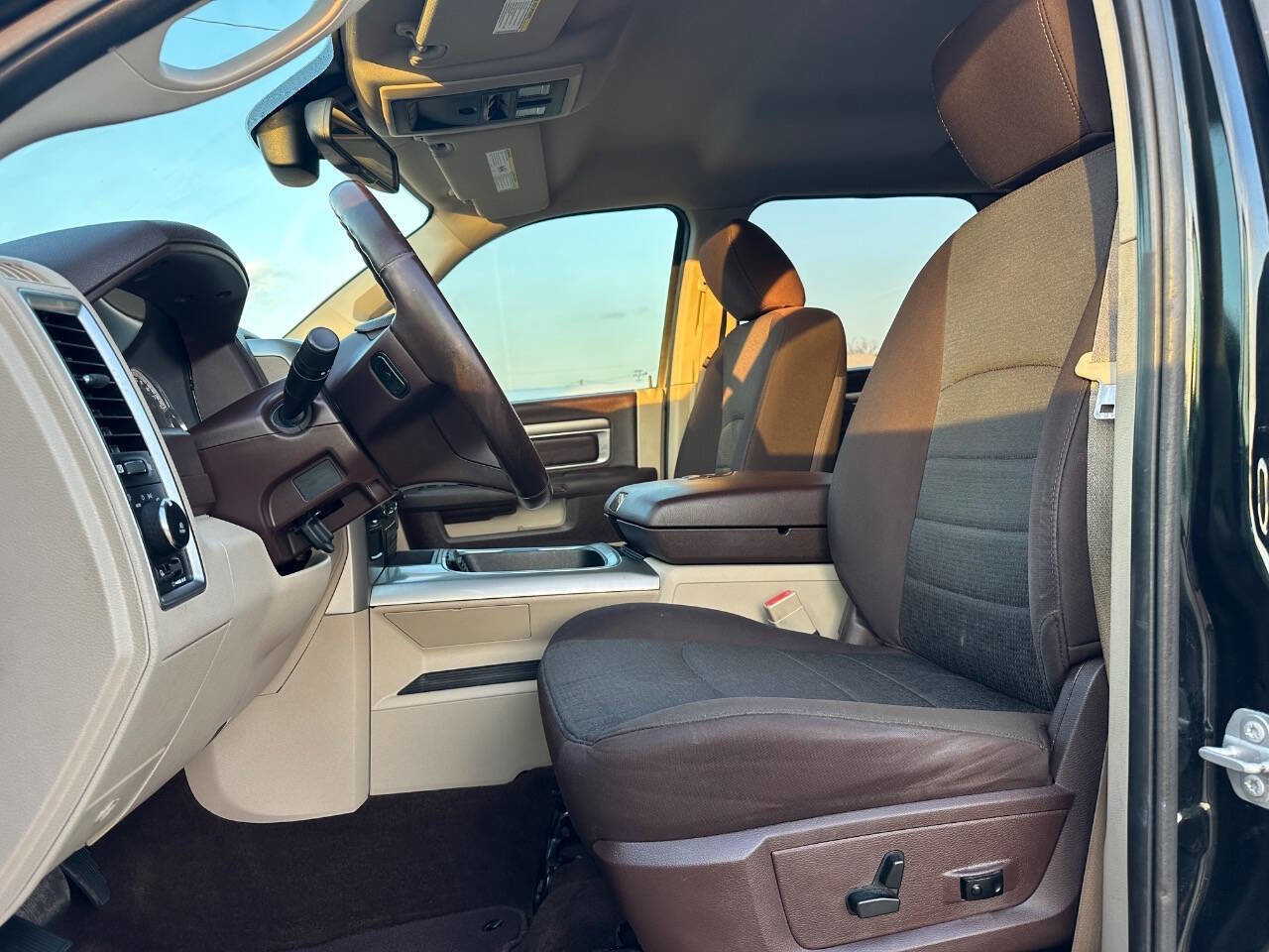 Used 2016 RAM 1500 Lone Star image 2