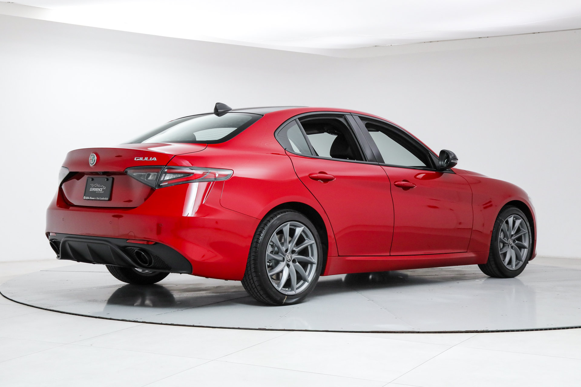 New 2026 Alfa Romeo Giulia w/ Driving Assist Package RWD image 5