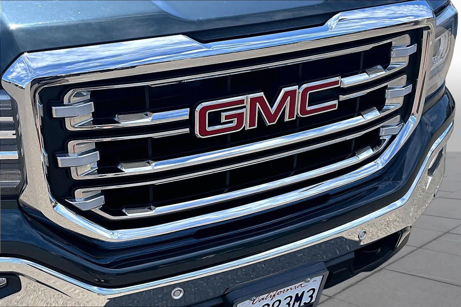 Used 2018 GMC Sierra 1500 SLT AWD/4WD image 29