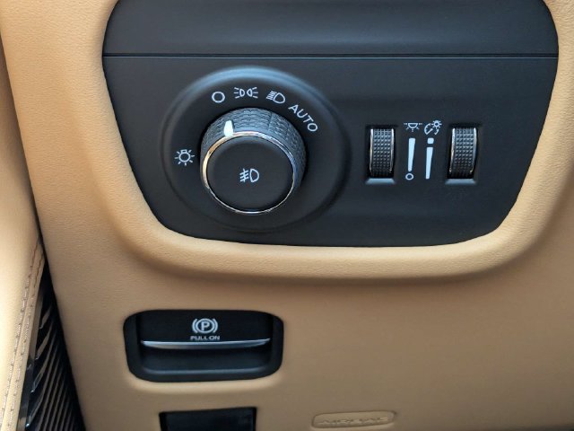 New 2027 Jeep Grand Cherokee Summit w/ Adv Protech Group IV AWD/4WD image 25