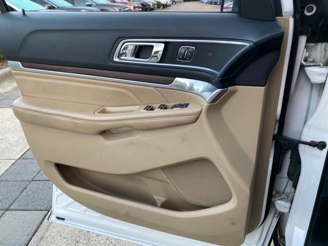 Used 2016 Ford Explorer Limited FWD image 19