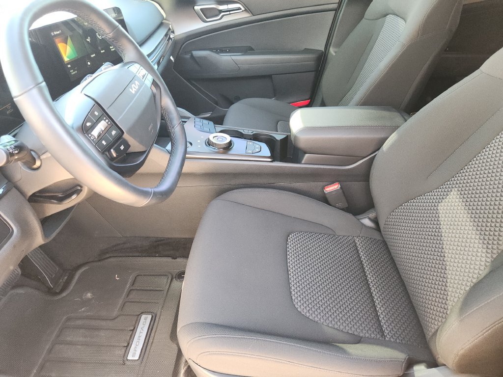 New 2026 Kia Sportage LX FWD image 10