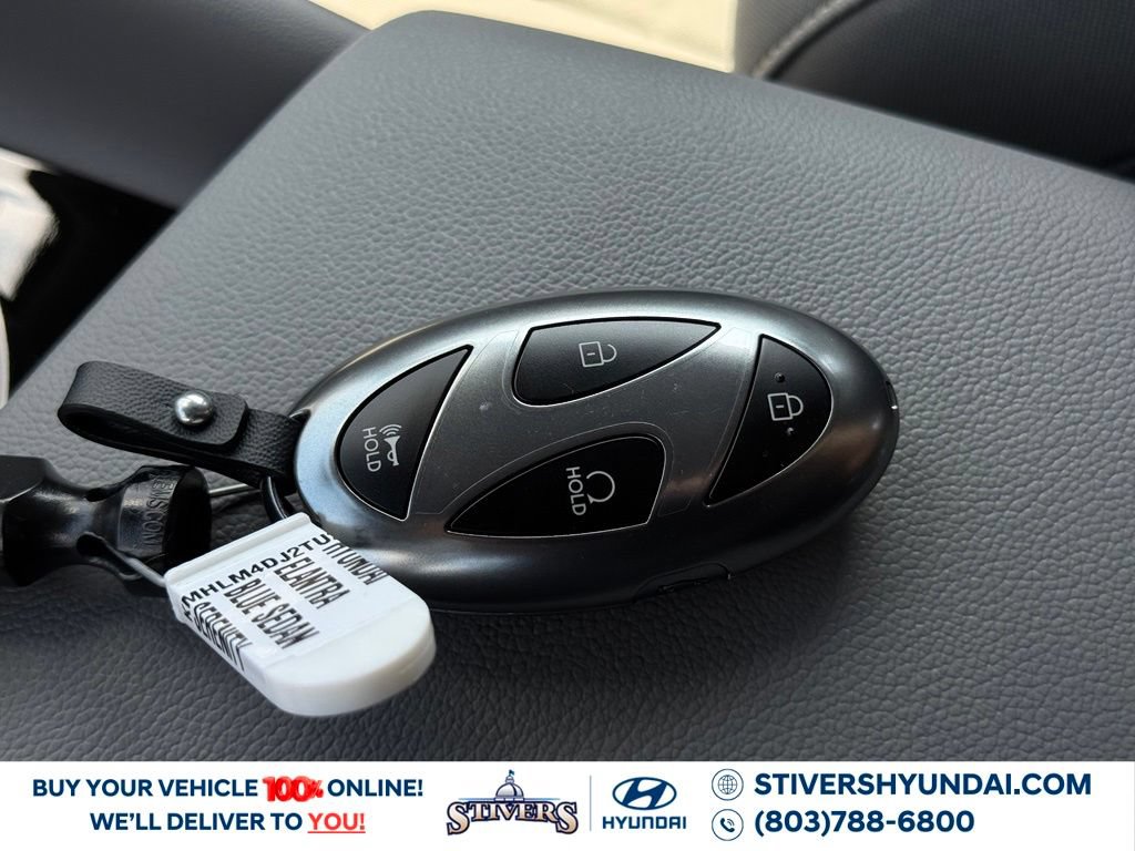 New 2026 Hyundai Elantra Hybrid FWD image 32